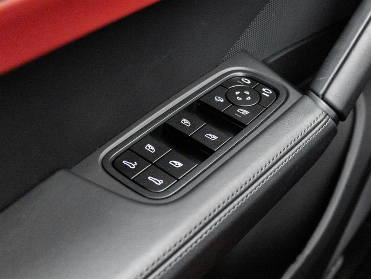 2026 Porsche Cayenne  Photo