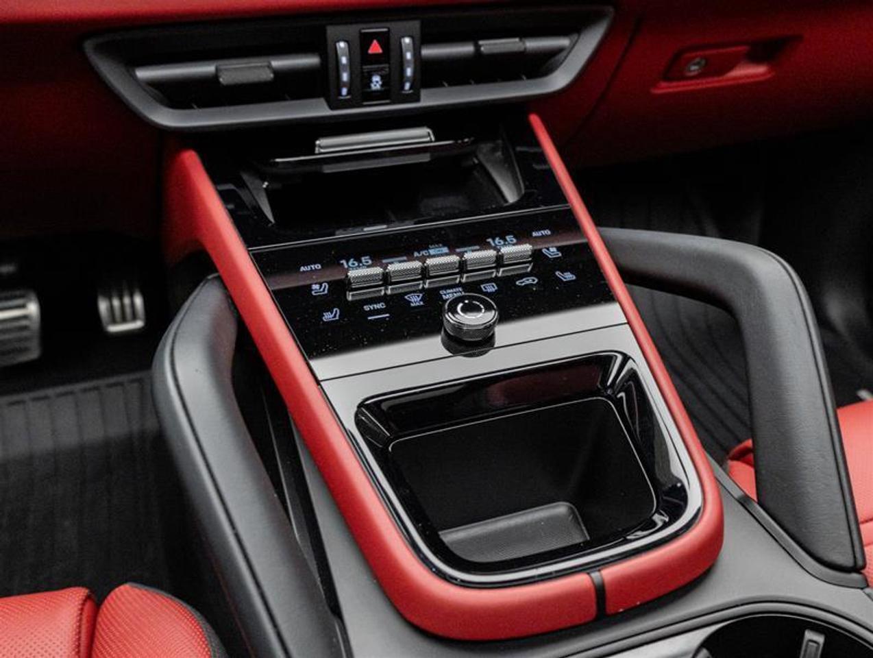 2026 Porsche Cayenne  Photo
