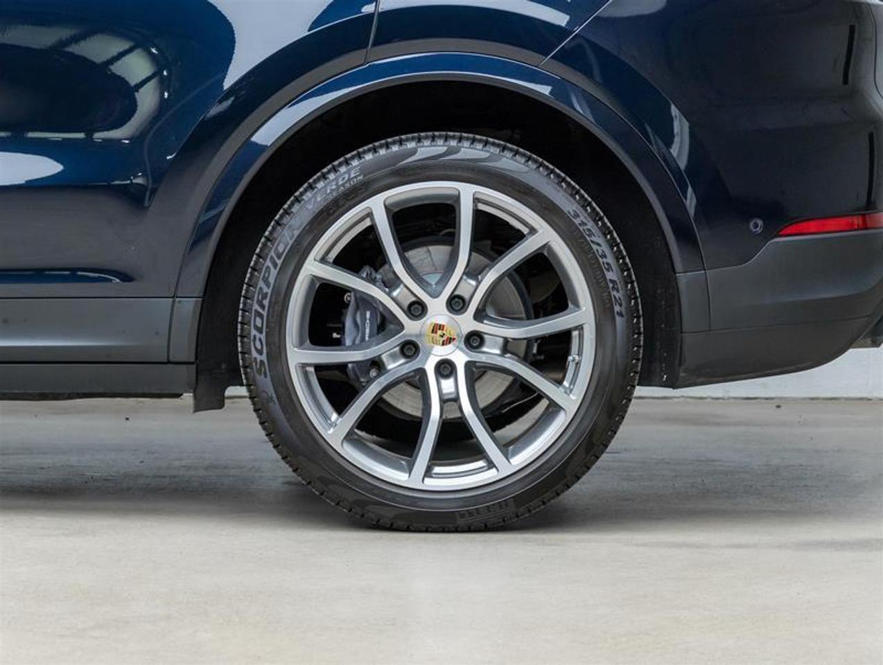 2021 Porsche Cayenne  Photo