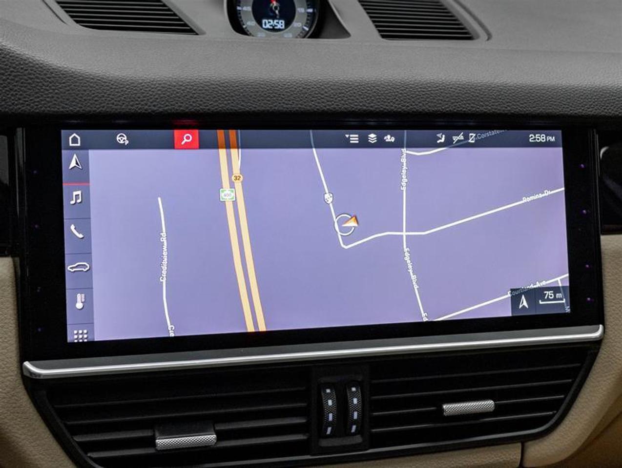 2021 Porsche Cayenne  Photo