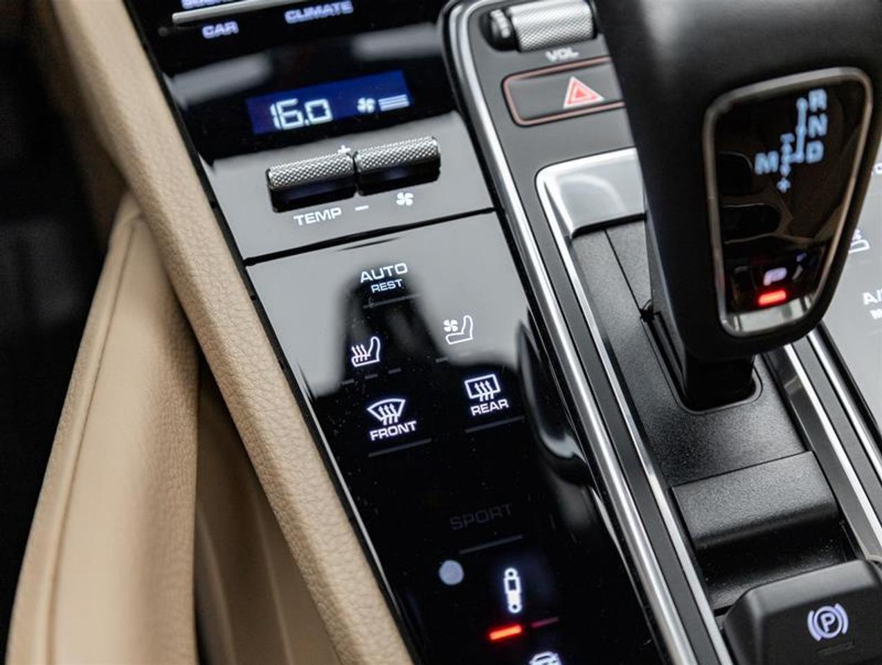 2021 Porsche Cayenne  Photo