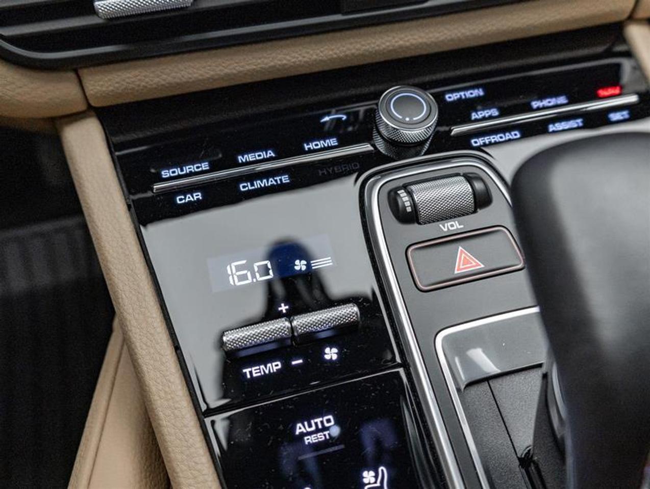 2021 Porsche Cayenne  Photo