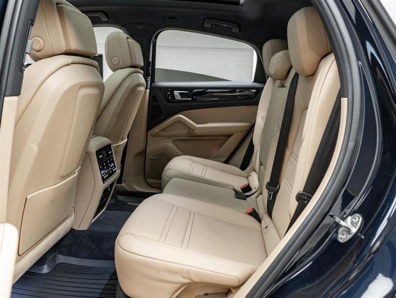 2021 Porsche Cayenne  Photo