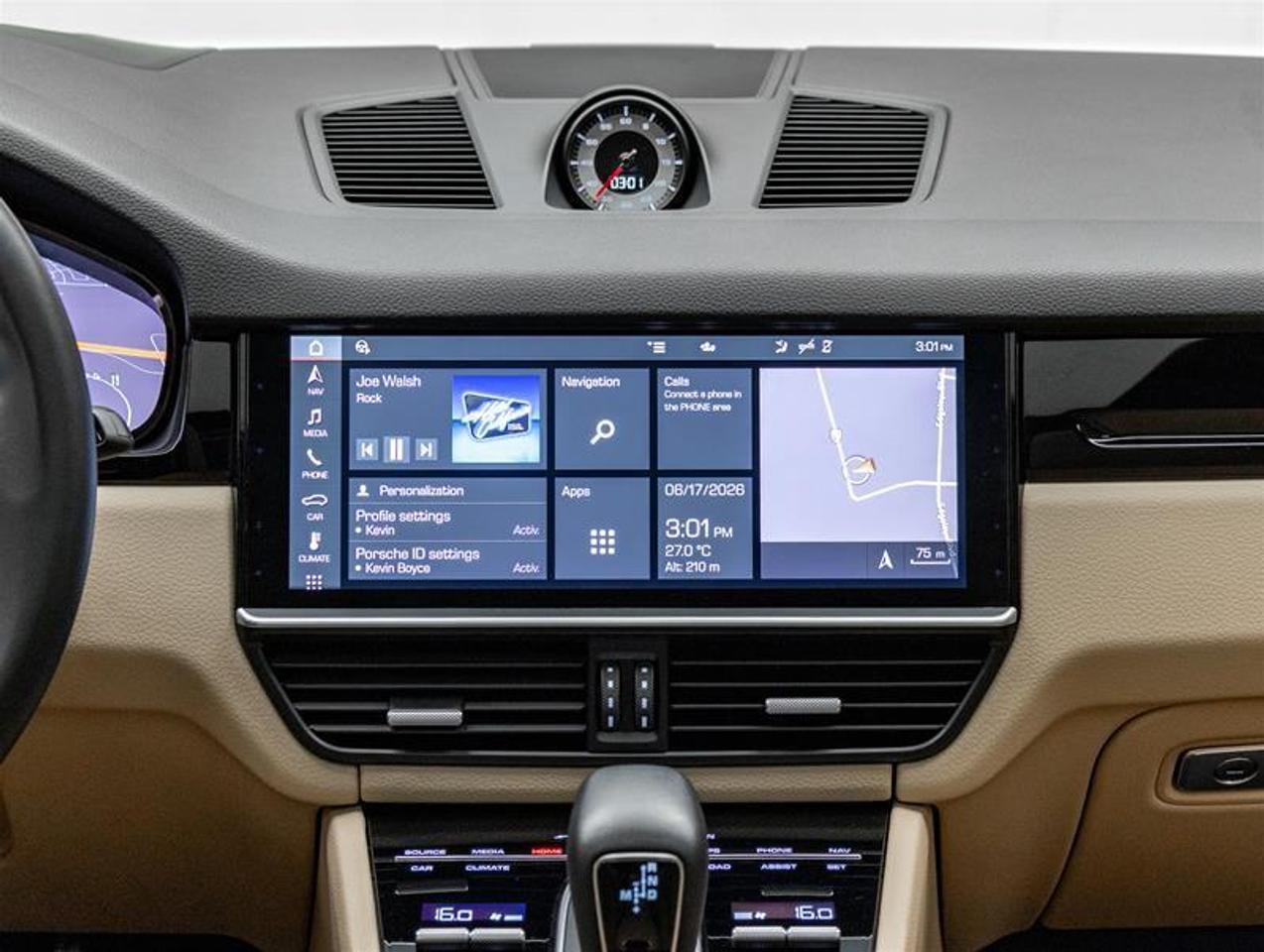 2021 Porsche Cayenne  Photo