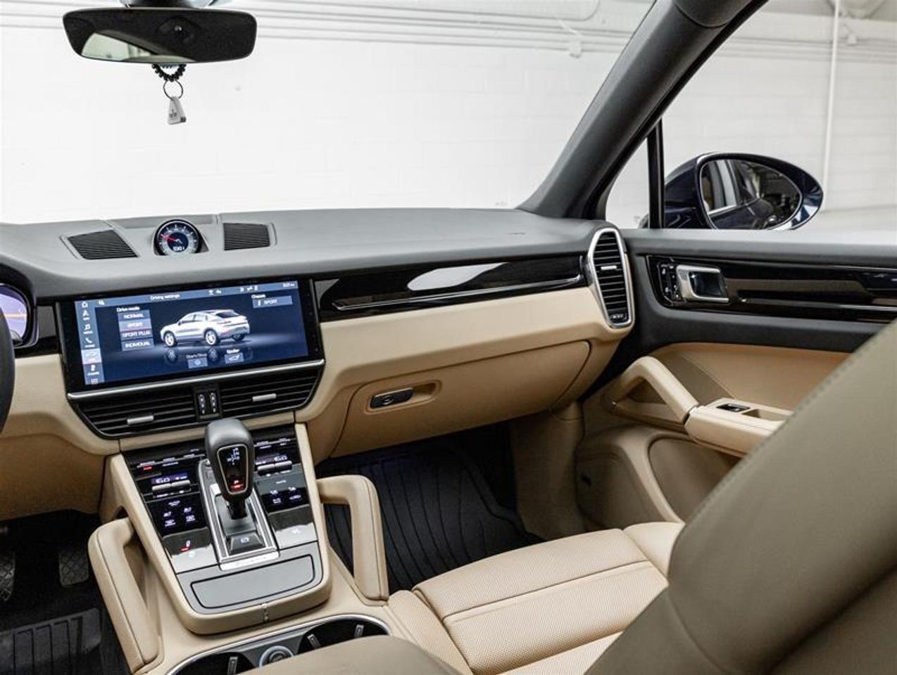 2021 Porsche Cayenne  Photo