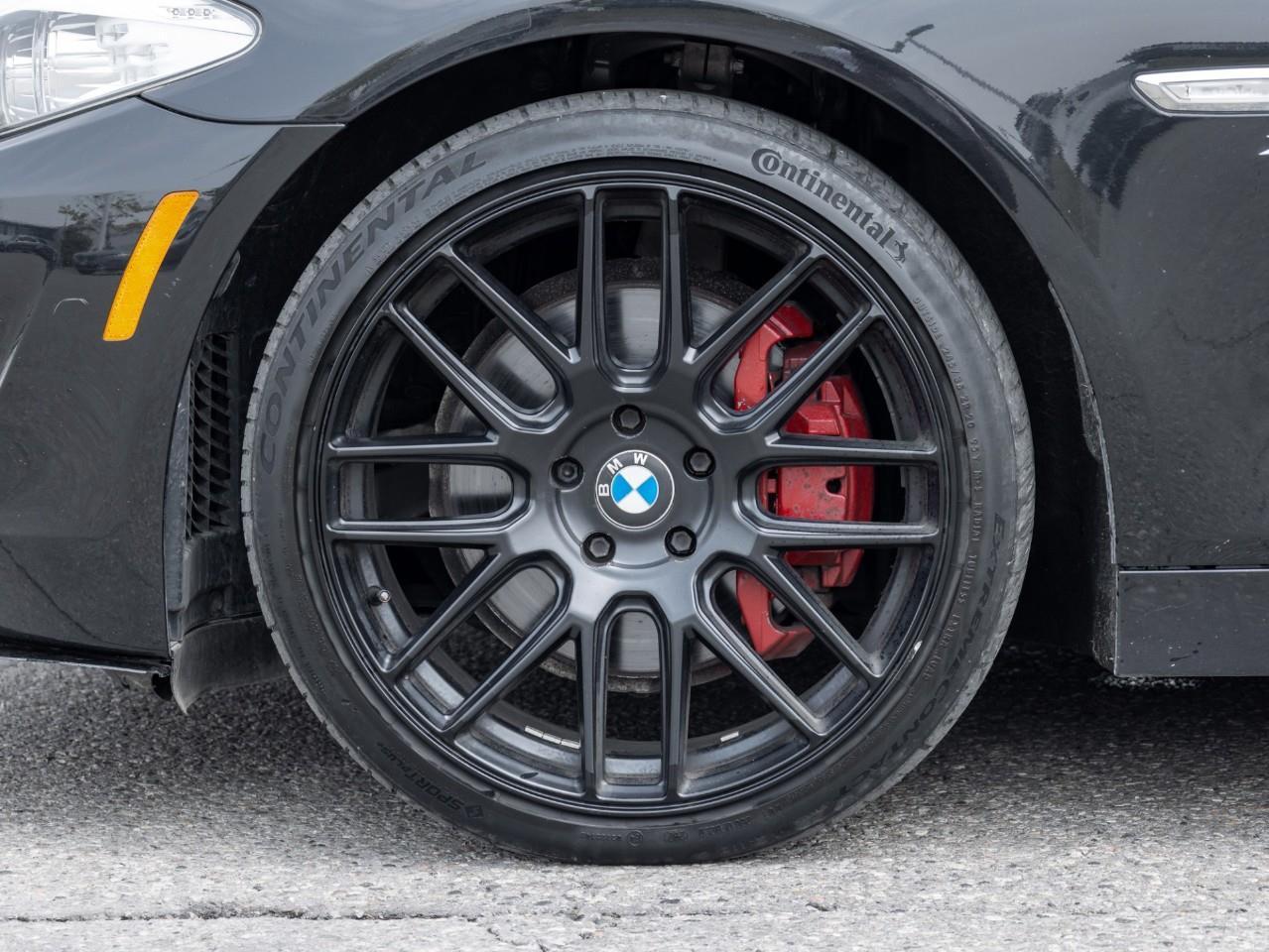 2011 BMW 550 i xDrive 4dr All-wheel Drive Sedan Photo3