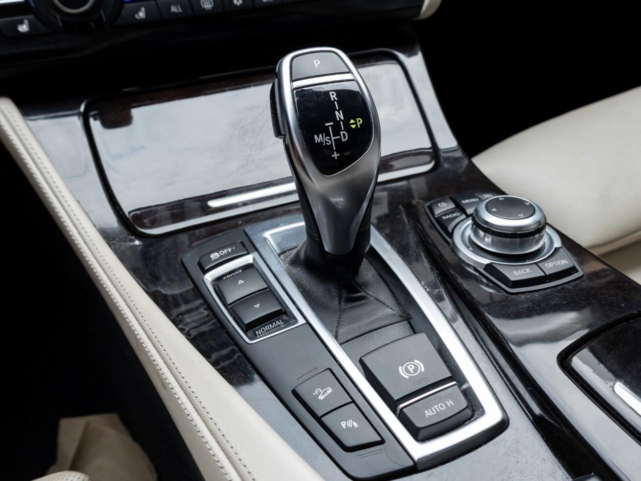 2011 BMW 550 i xDrive 4dr All-wheel Drive Sedan Photo