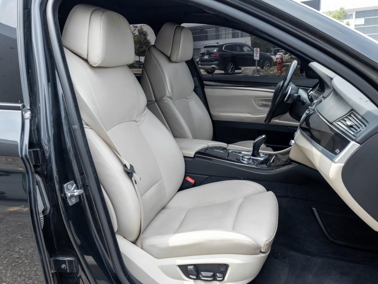 2011 BMW 550 i xDrive 4dr All-wheel Drive Sedan Photo