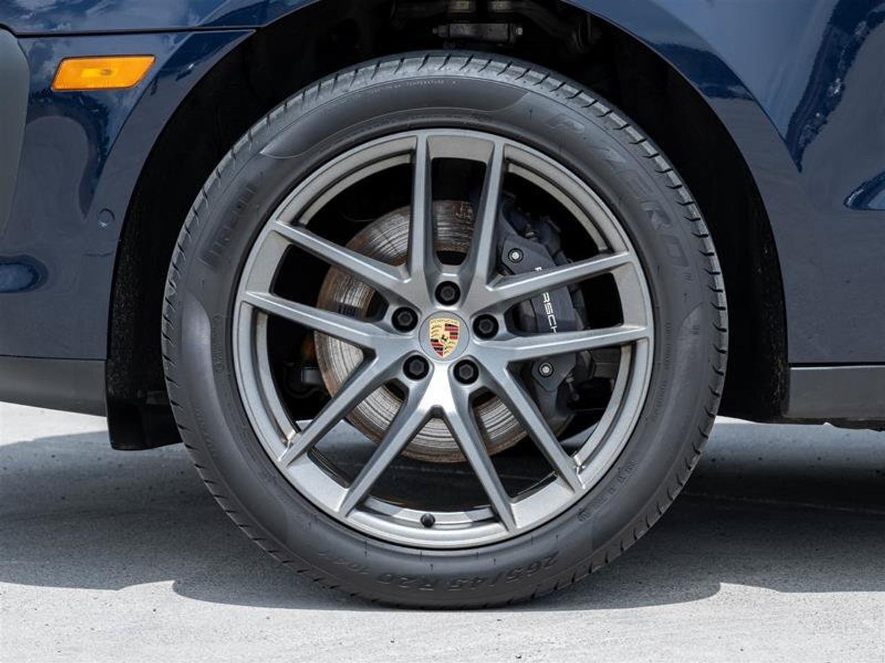 2023 Porsche Macan AWD Premium Package Plus 20 Macan S Wheels in Vesu Photo