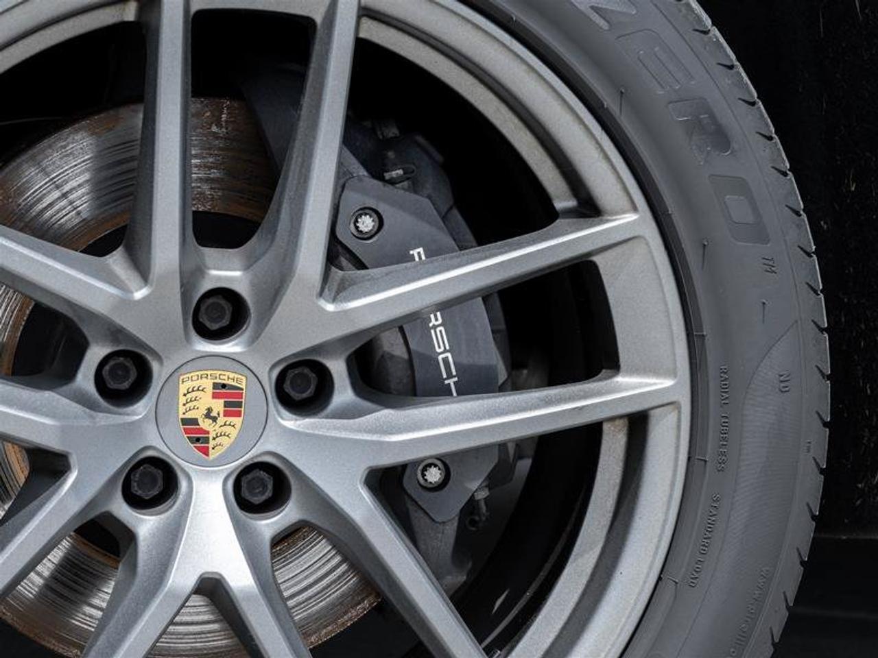 2023 Porsche Macan AWD Premium Package Plus 20 Macan S Wheels in Vesu Photo
