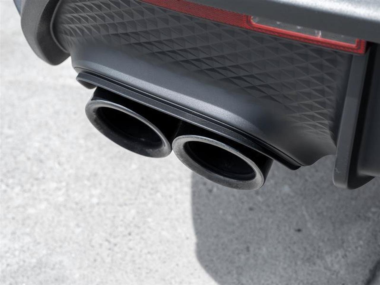 2023 Porsche Macan AWD Premium Package Plus 20 Macan S Wheels in Vesu Photo