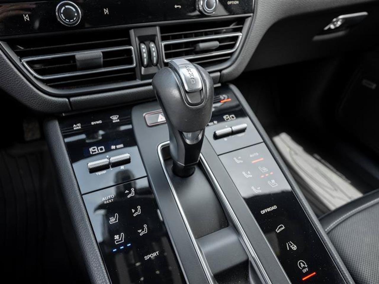 2023 Porsche Macan AWD Premium Package Plus 20 Macan S Wheels in Vesu Photo