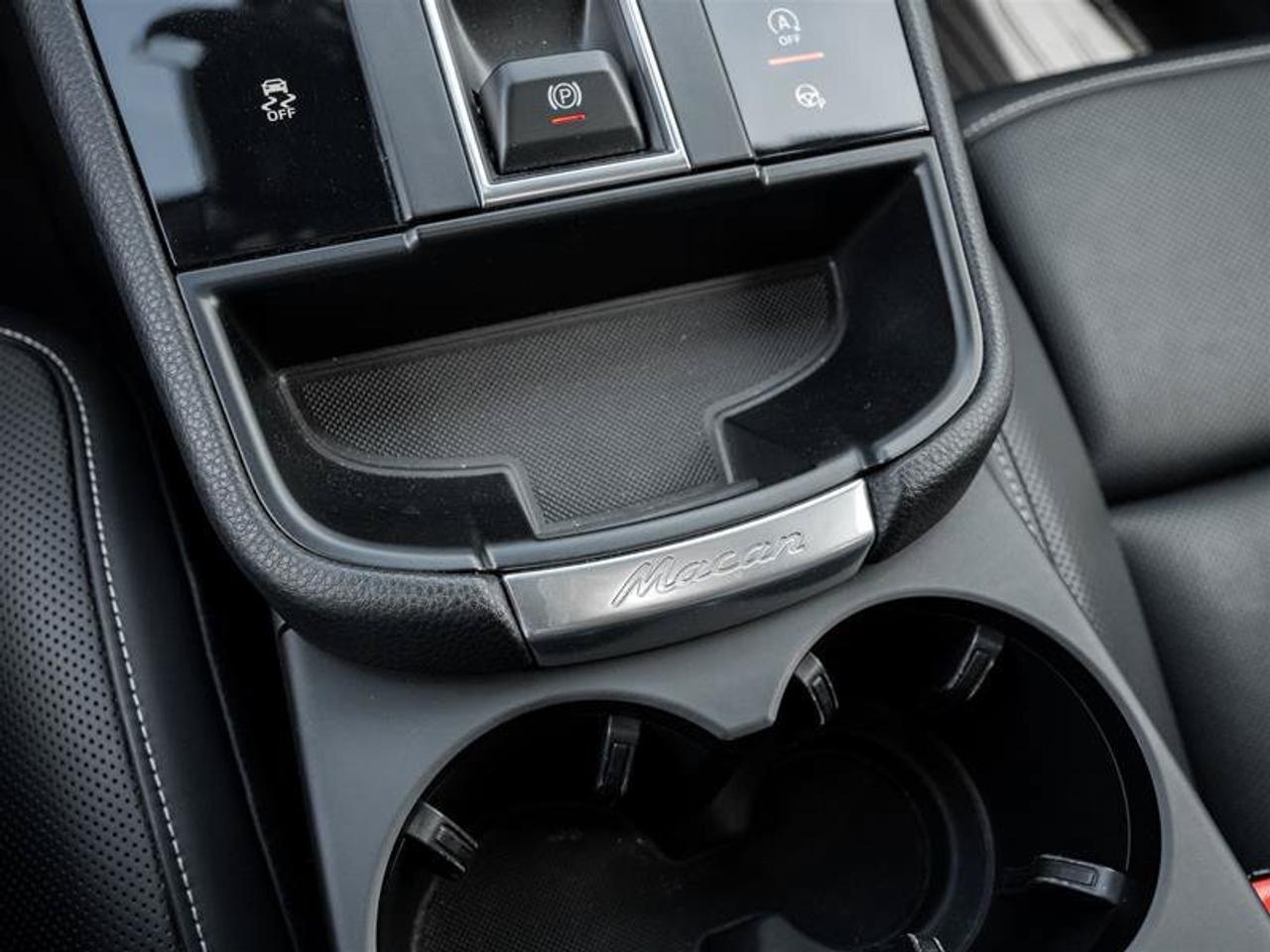 2023 Porsche Macan AWD Premium Package Plus 20 Macan S Wheels in Vesu Photo