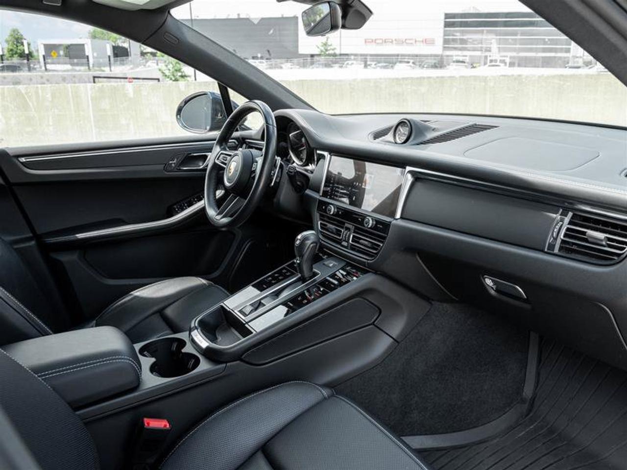 2023 Porsche Macan AWD Premium Package Plus 20 Macan S Wheels in Vesu Photo