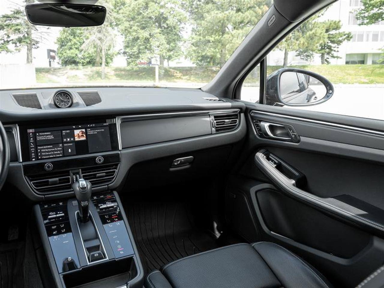 2023 Porsche Macan AWD Premium Package Plus 20 Macan S Wheels in Vesu Photo