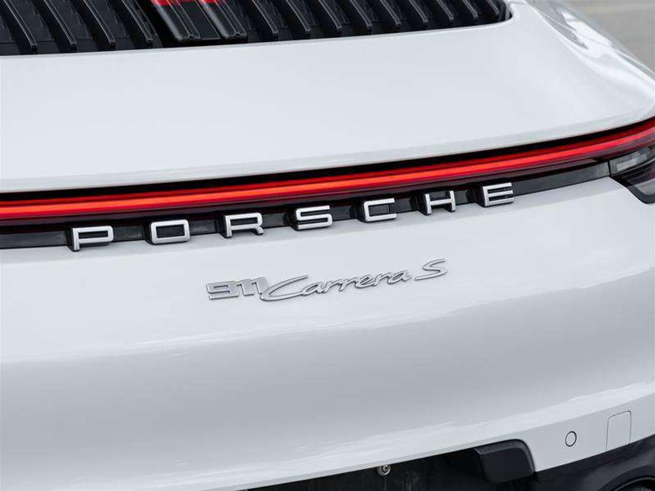 2020 Porsche 911 Carrera S Coupe Sport Exhaust System incl. Tailpipes in Silver BOSE® Surround Sound System Door-Sill Photo