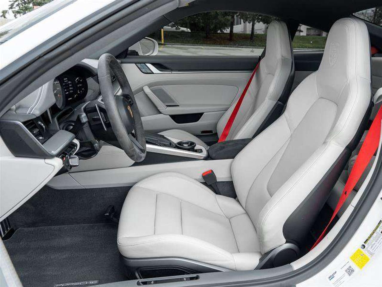 2020 Porsche 911 Carrera S Coupe Sport Exhaust System incl. Tailpipes in Silver BOSE® Surround Sound System Door-Sill Photo