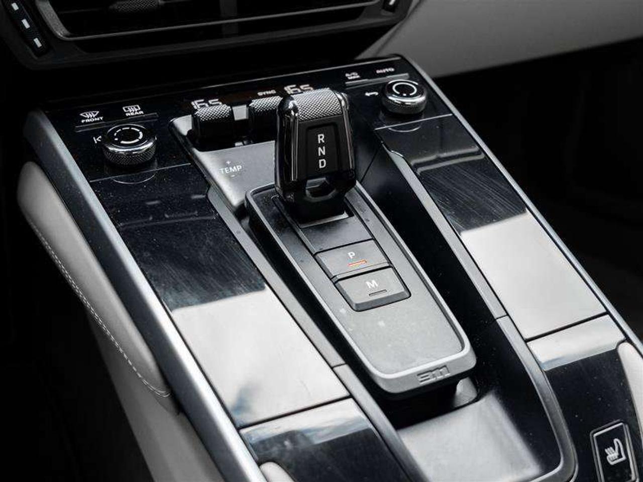 2020 Porsche 911 Carrera S Coupe Sport Exhaust System incl. Tailpipes in Silver BOSE® Surround Sound System Door-Sill Photo