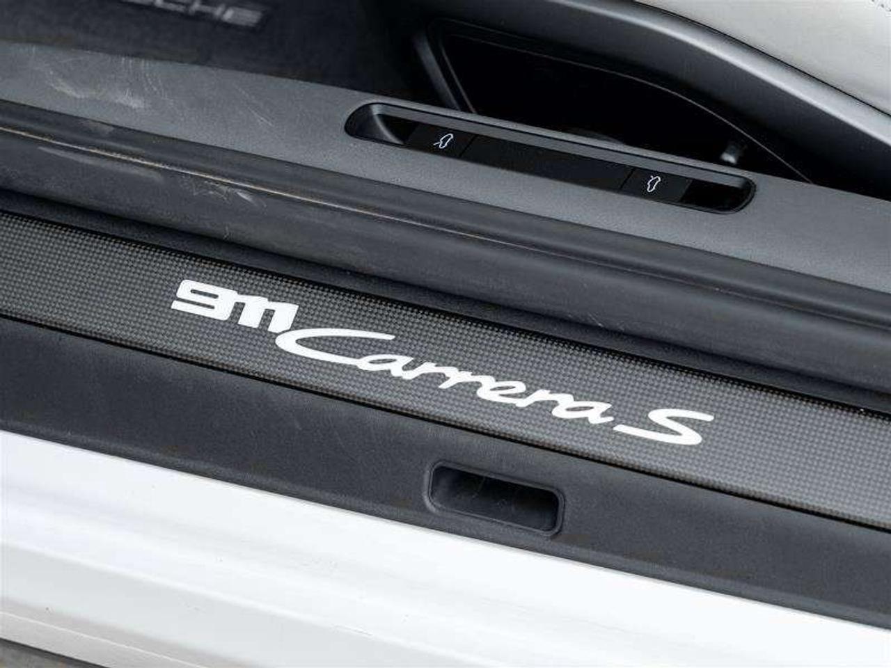 2020 Porsche 911 Carrera S Coupe Sport Exhaust System incl. Tailpipes in Silver BOSE® Surround Sound System Door-Sill Photo