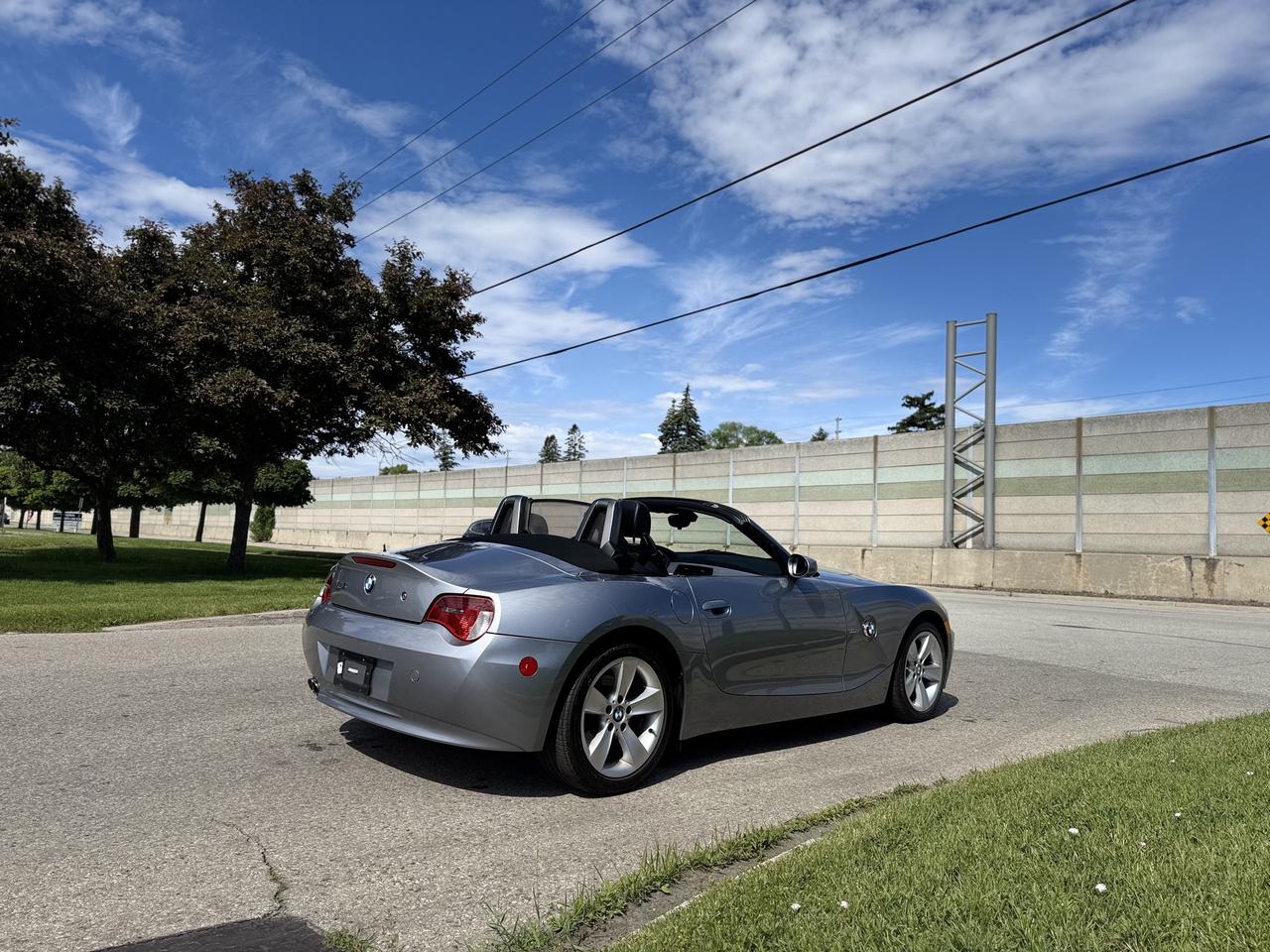 2006 BMW Z4 2dr Z4 Roadster 3.0si Photo