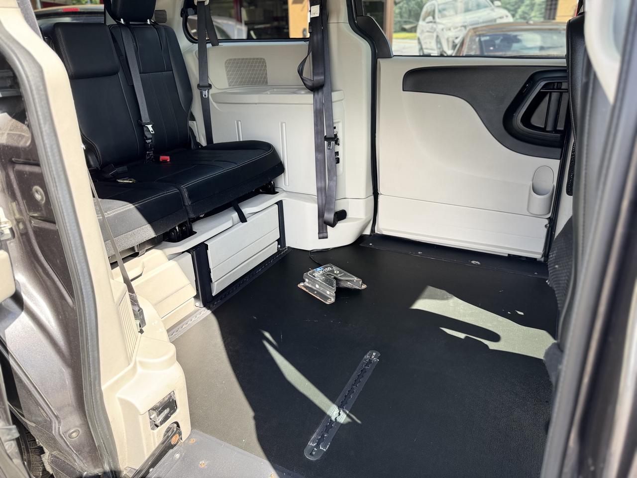 2017 Dodge Grand Caravan WheelChair Accessible - Side Entry Photo