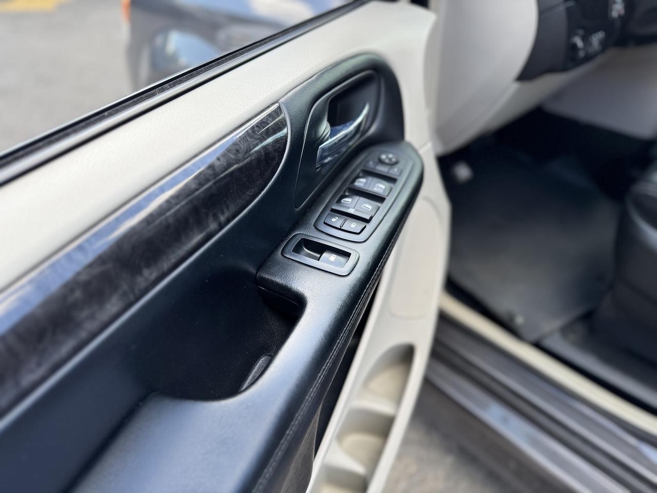 2017 Dodge Grand Caravan WheelChair Accessible - Side Entry Photo