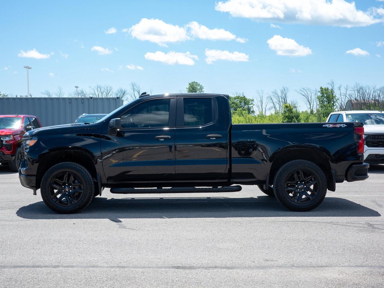 2024 Chevrolet Silverado 1500 Custom - 4x4 Drive System   Keyless Entry Photo4