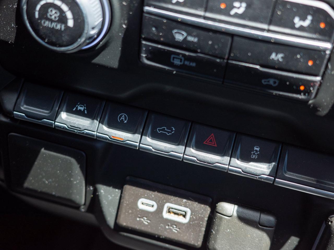 2024 Chevrolet Silverado 1500 Custom - 4x4 Drive System   Keyless Entry Photo