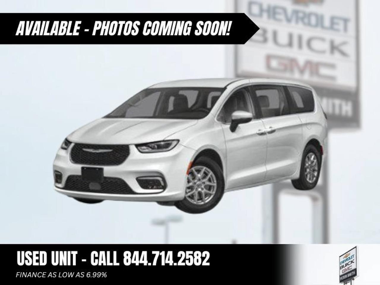 2022 Chrysler Pacifica Touring - Rain Sensing Wipers   Keyless Start Photo