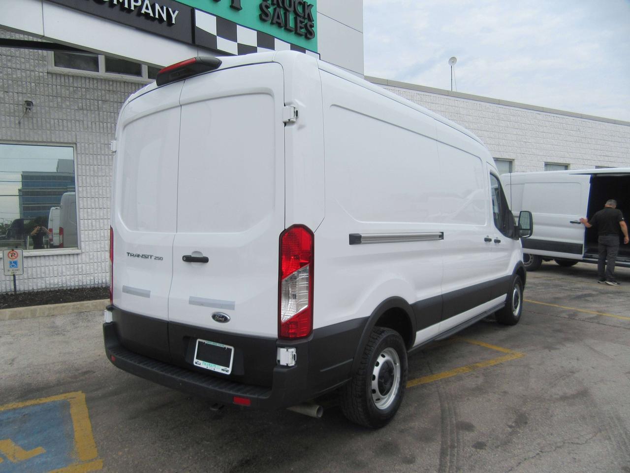 2025 Ford Transit T-250 148 WB MEDIUM ROOF CARGO VAN Photo