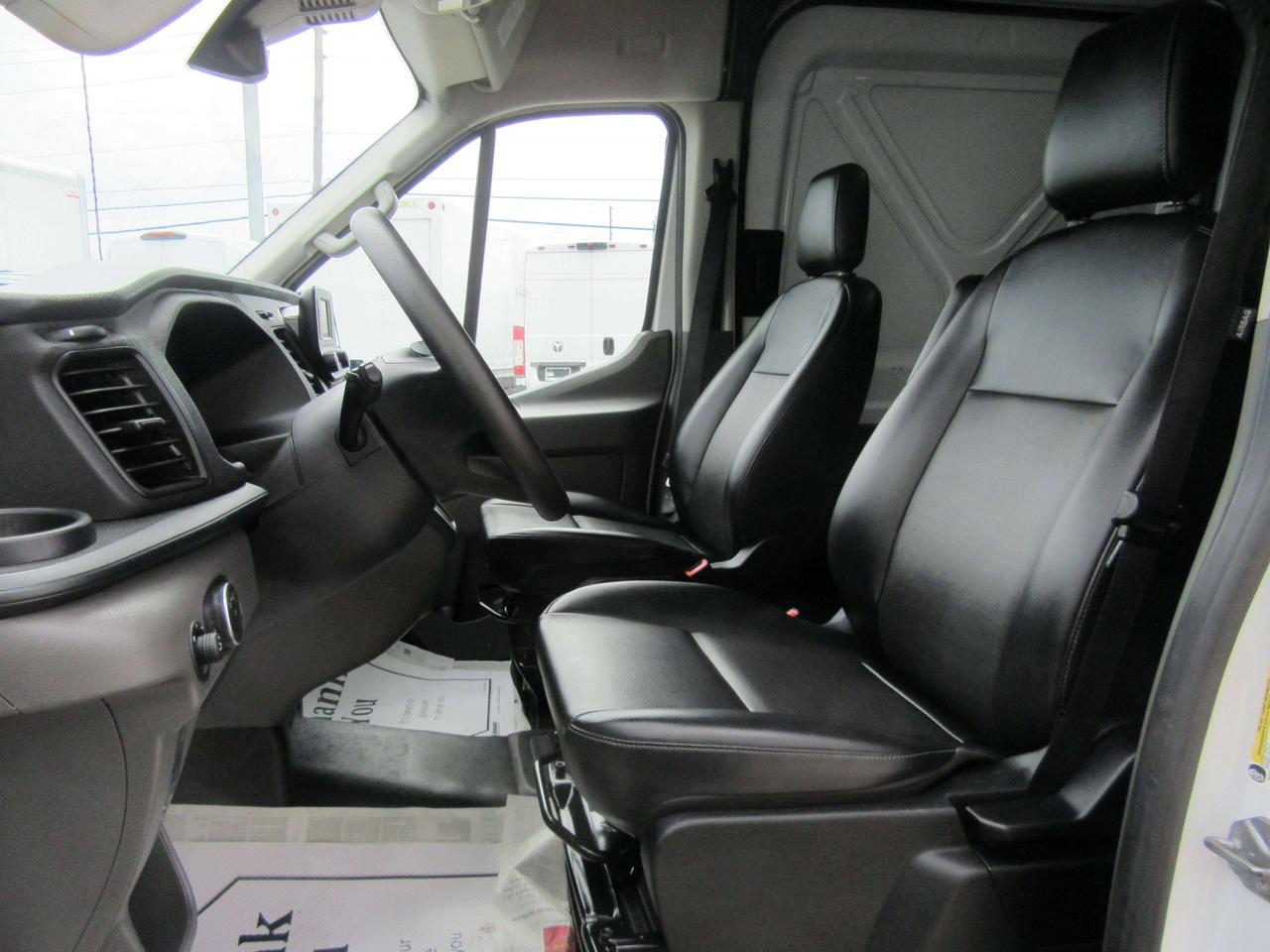 2025 Ford Transit T-250 148 WB MEDIUM ROOF CARGO VAN Photo