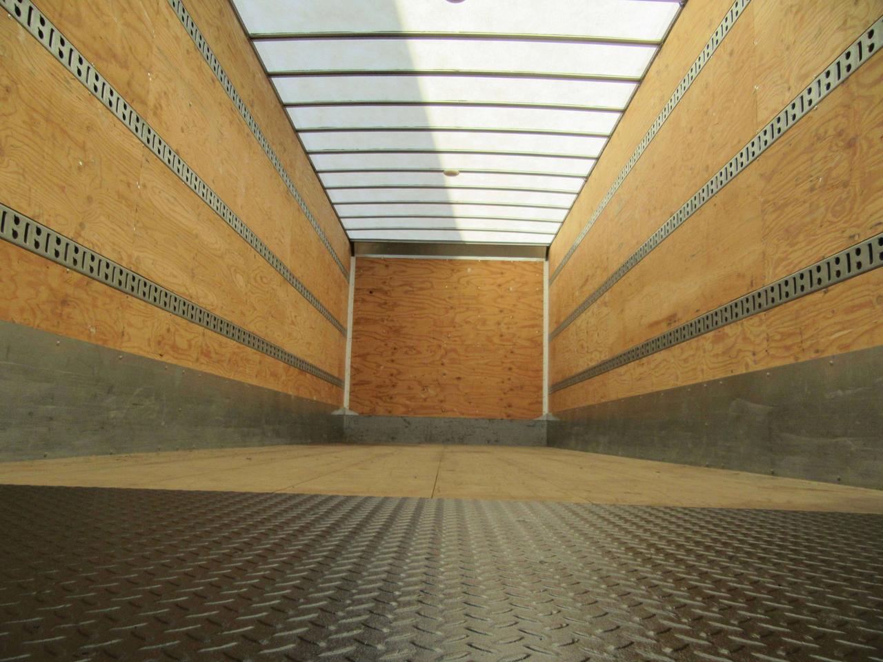 2023 Hino L7 CUMMINS 26FT BOX LARGE POWER LIFT/ROLLOUT RAMP Photo