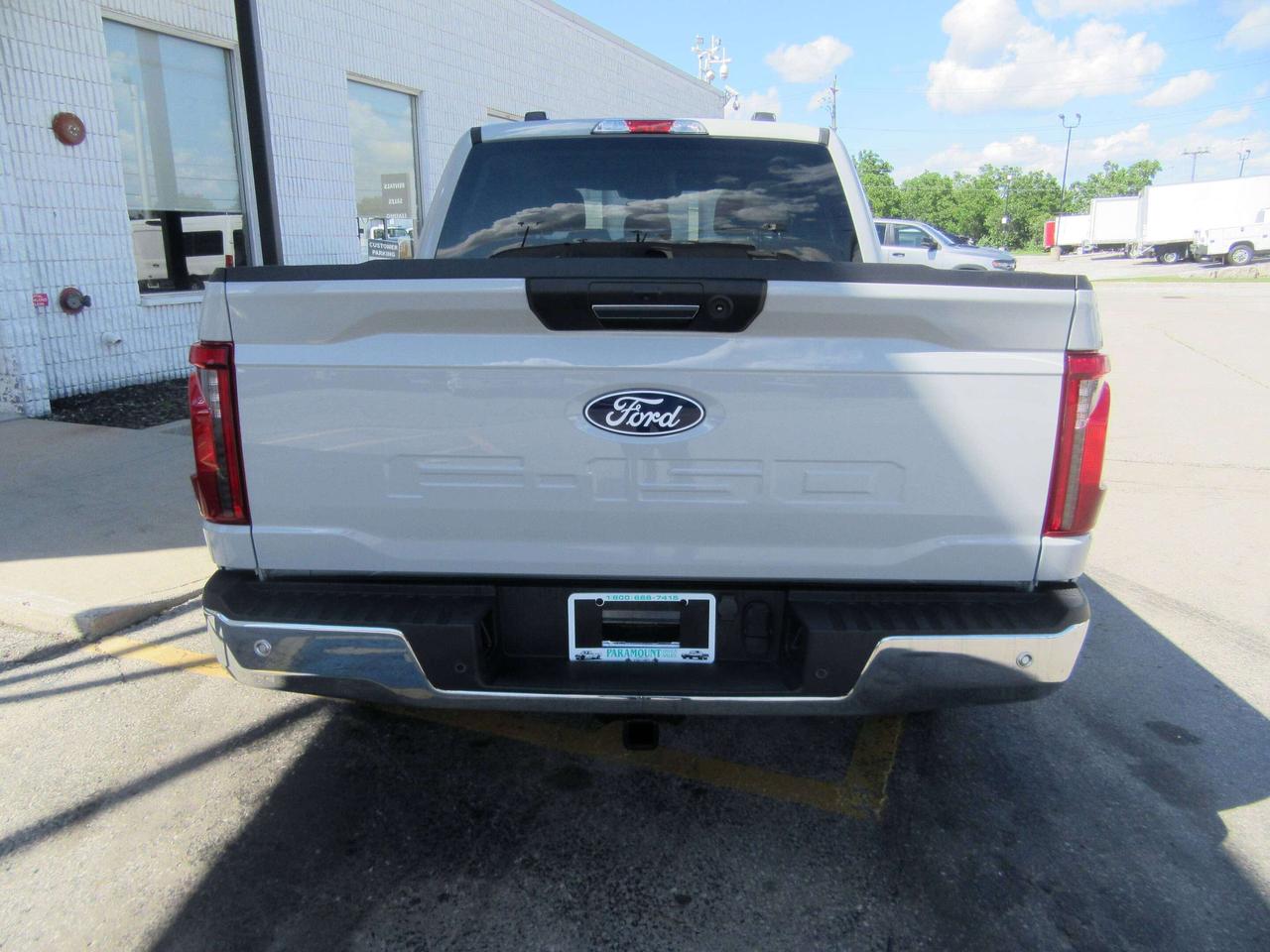 2024 Ford F-150 CREW CAB 4X4 XLT 5.5FT BOX Photo