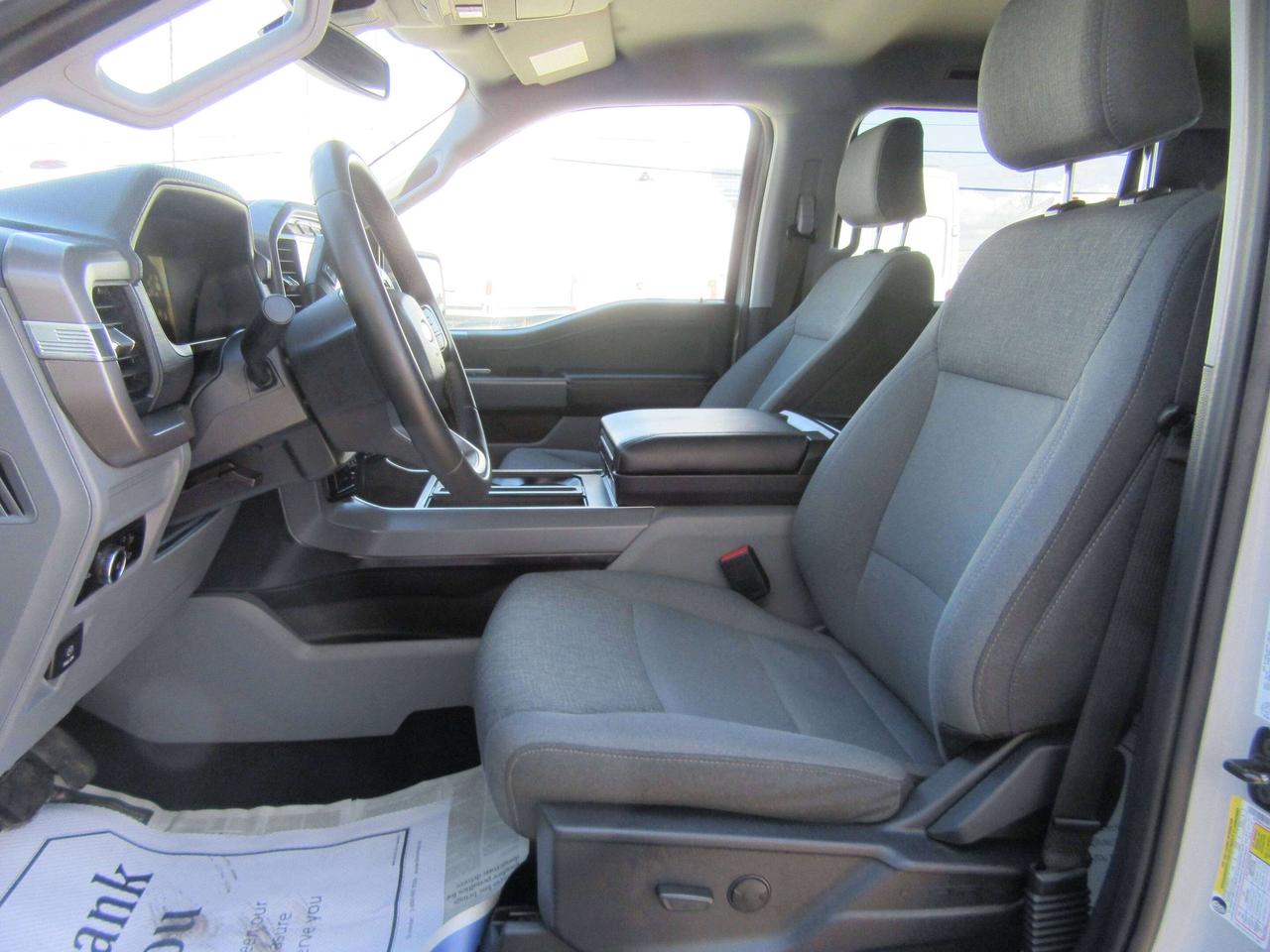2024 Ford F-150 CREW CAB 4X4 XLT 5.5FT BOX Photo