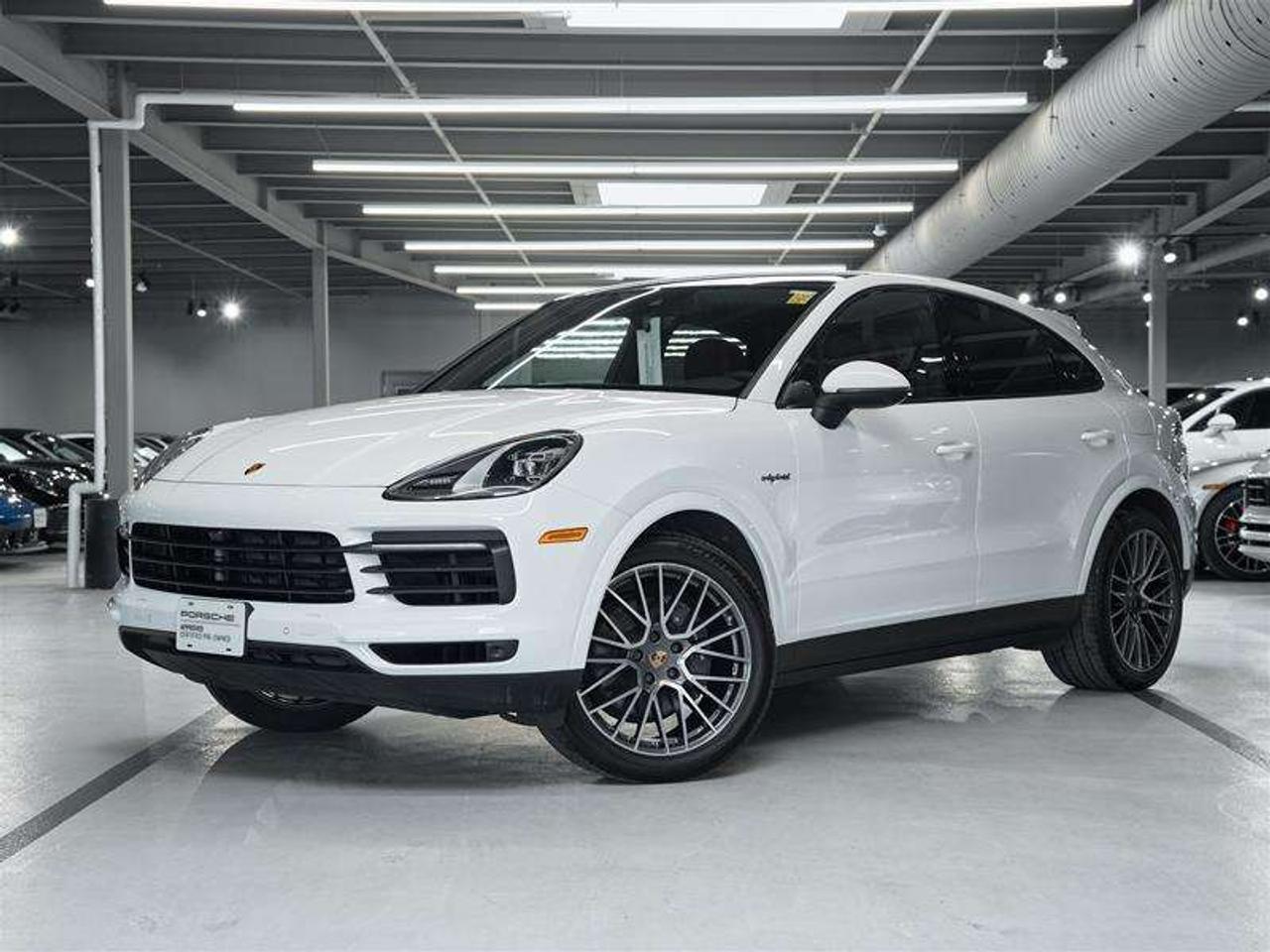 2023 Porsche Cayenne e-Hybrid Coupe Photo0