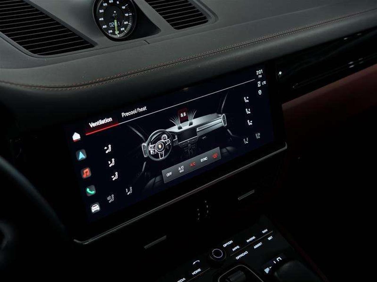 2023 Porsche Cayenne e-Hybrid Coupe Photo