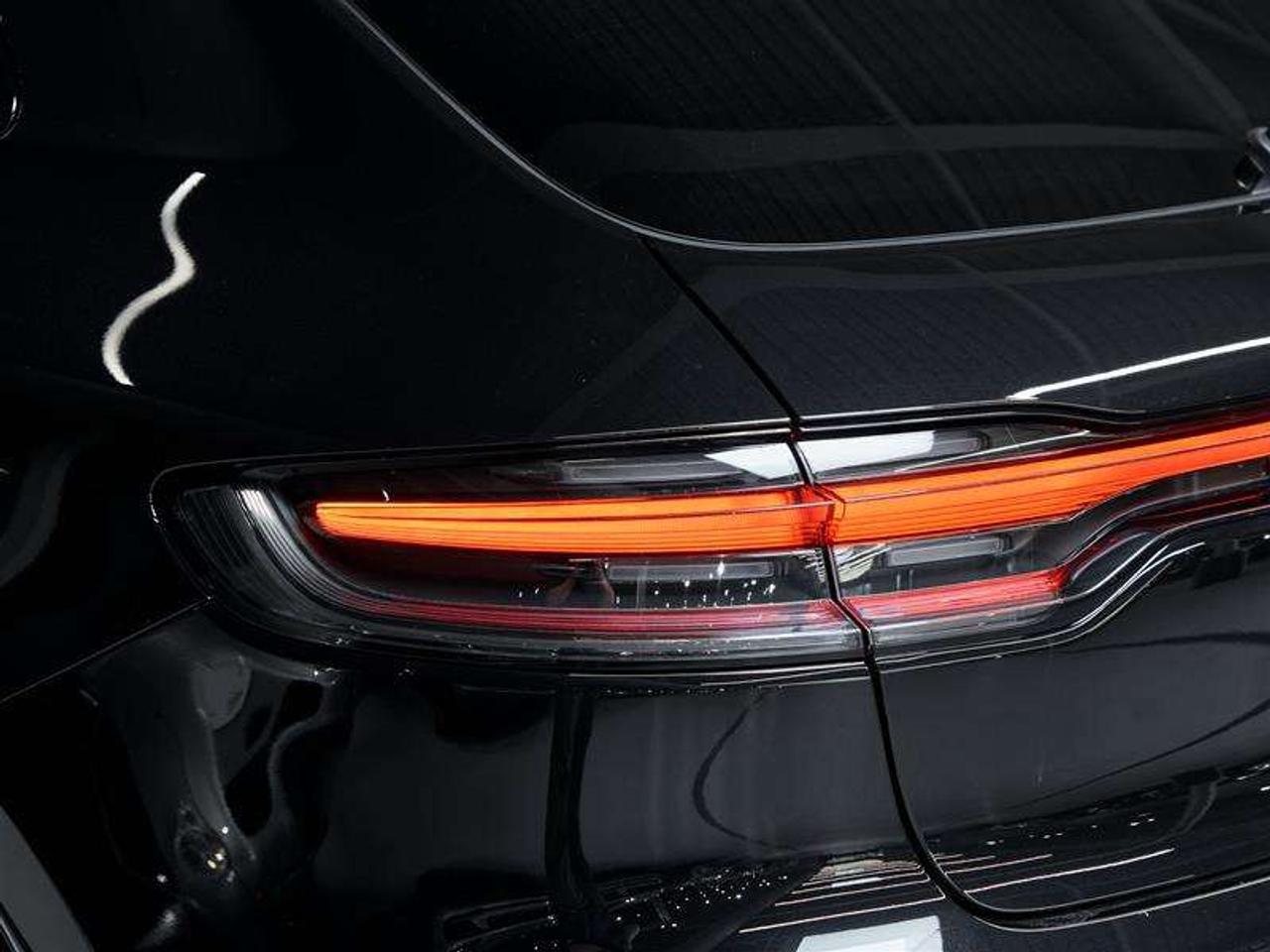 2026 Porsche Macan T AWD Photo
