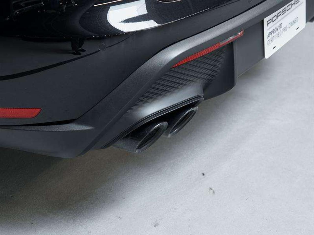 2026 Porsche Macan T AWD Photo