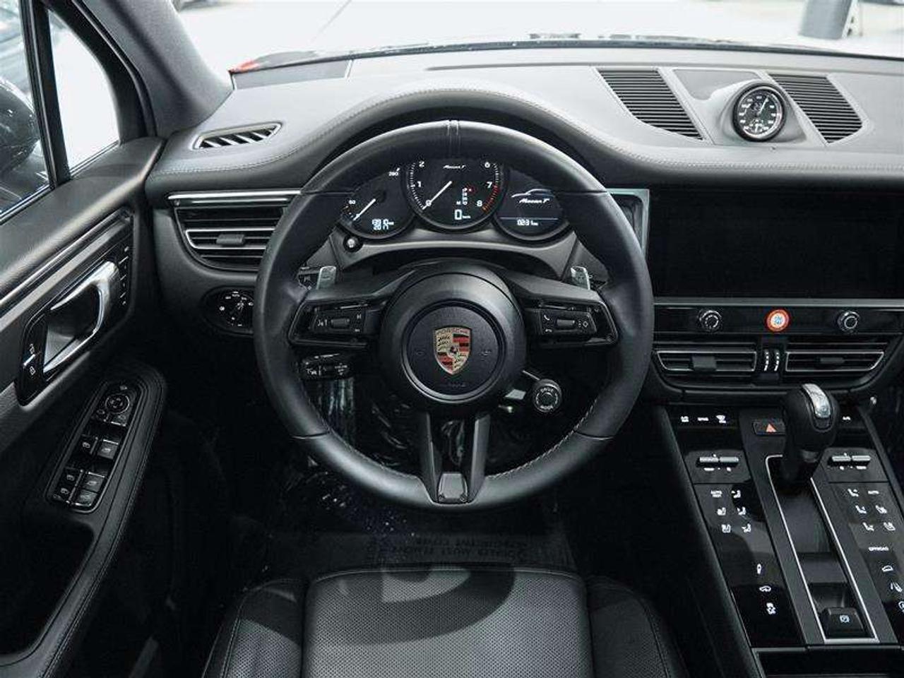 2026 Porsche Macan T AWD Photo