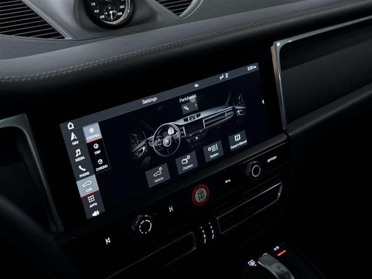 2026 Porsche Macan T AWD Photo