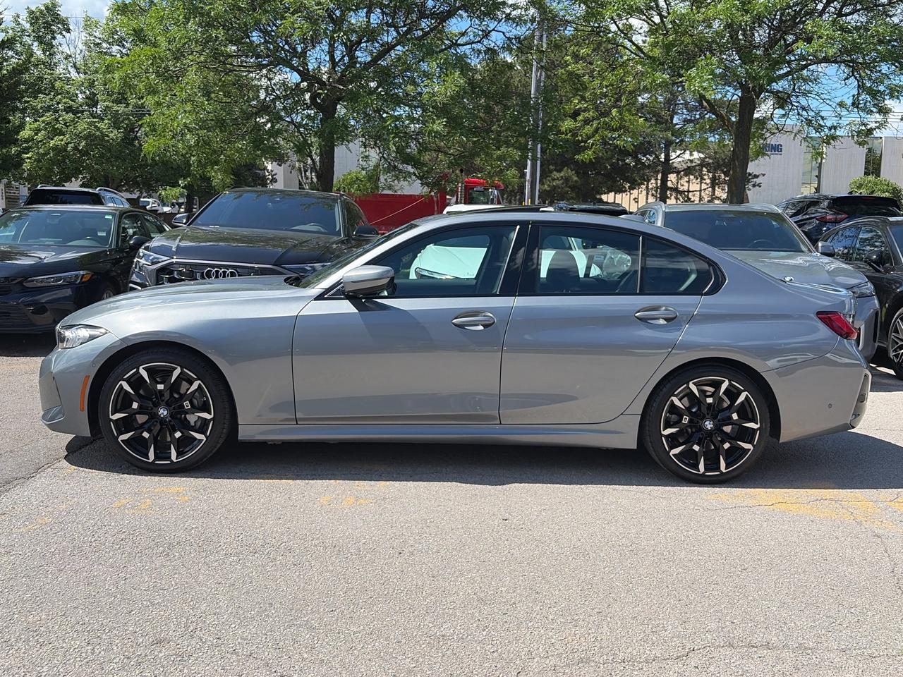 2025 BMW 3 Series 330I XDRIVE, M SPORT, HEADS UP, HARMON KARDON, Photo