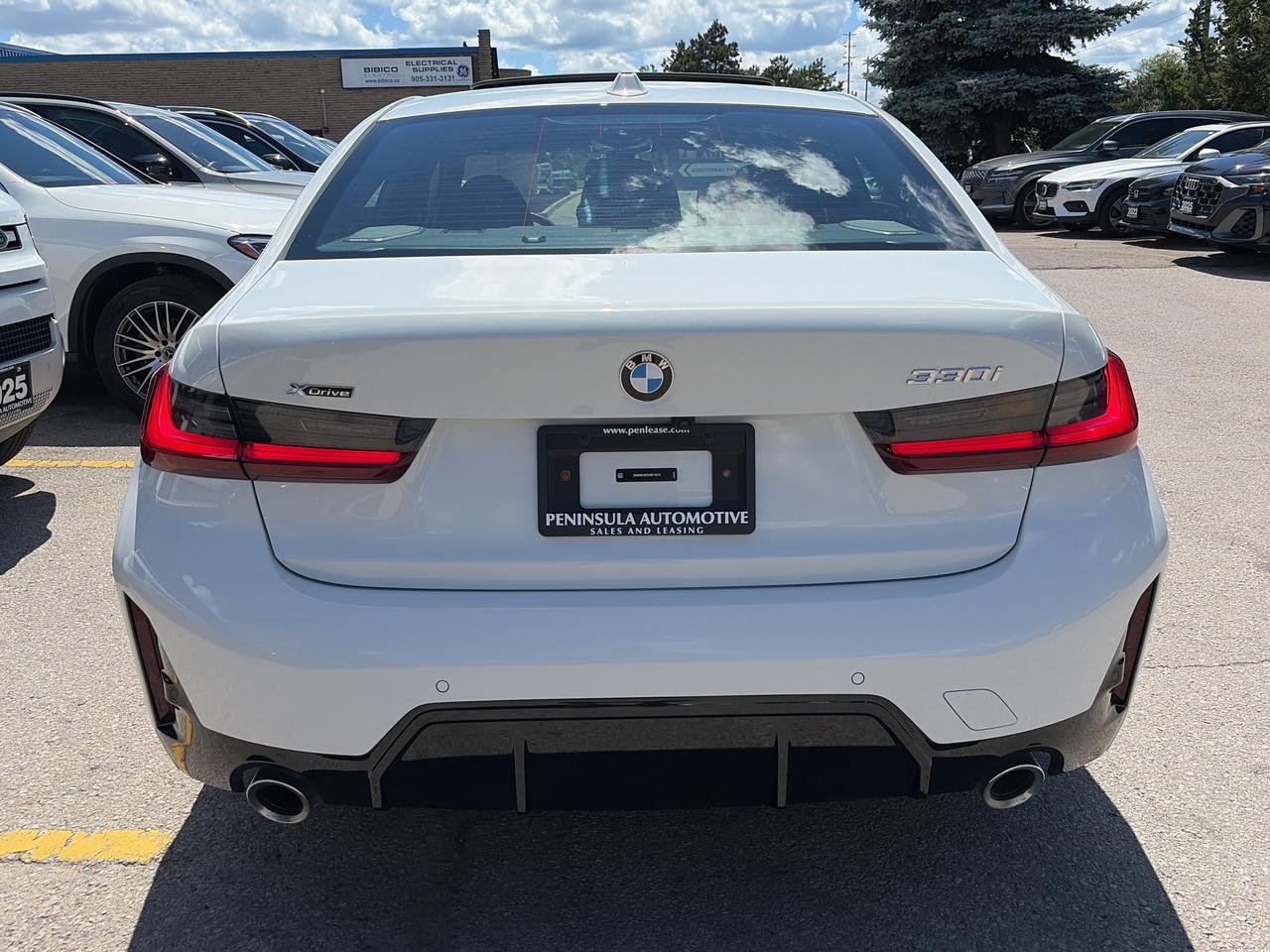 2025 BMW 3 Series 330i xDrive Photo