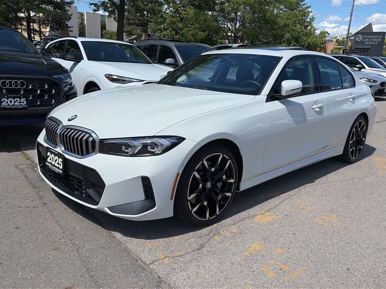 2025 BMW 3 Series 330i xDrive Photo