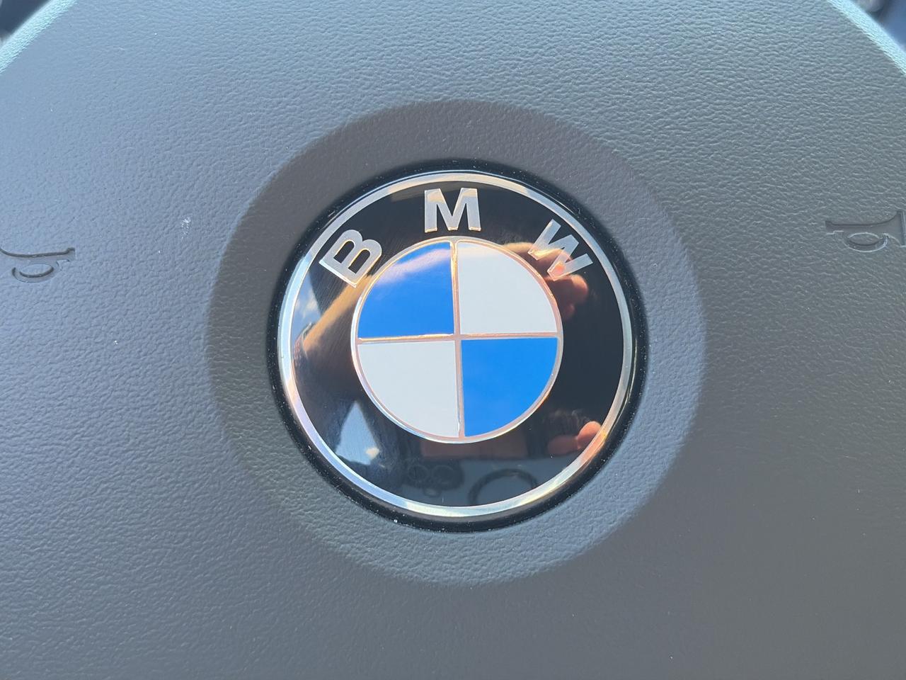 2025 BMW 3 Series 330i xDrive Photo