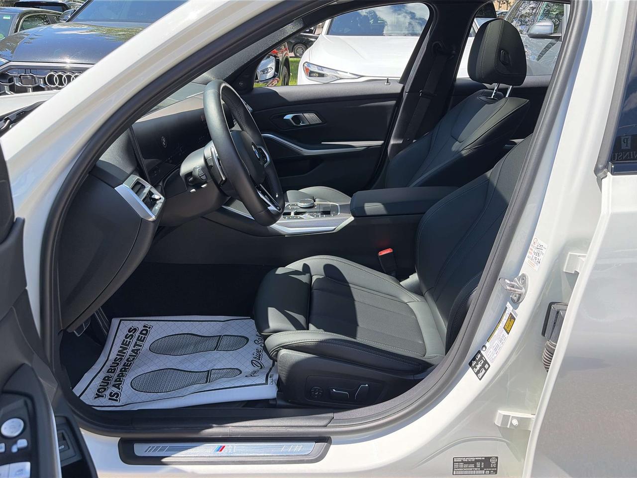 2025 BMW 3 Series 330I XDRIVE, M SPORT, HEADS UP, HARMON KARDON, Photo4