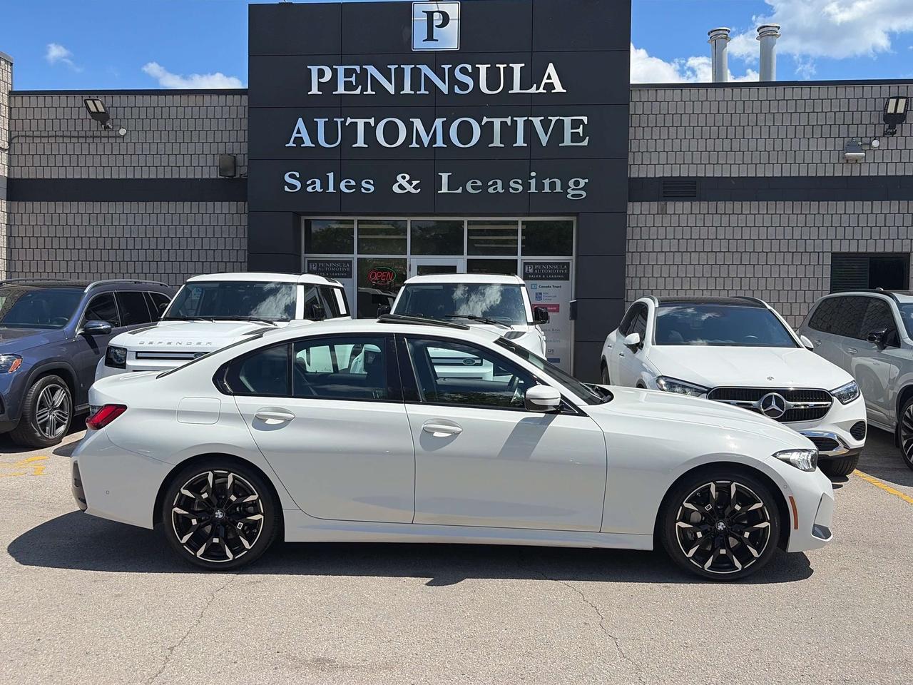 2025 BMW 3 Series 330I XDRIVE, M SPORT, HEADS UP, HARMON KARDON, Photo3