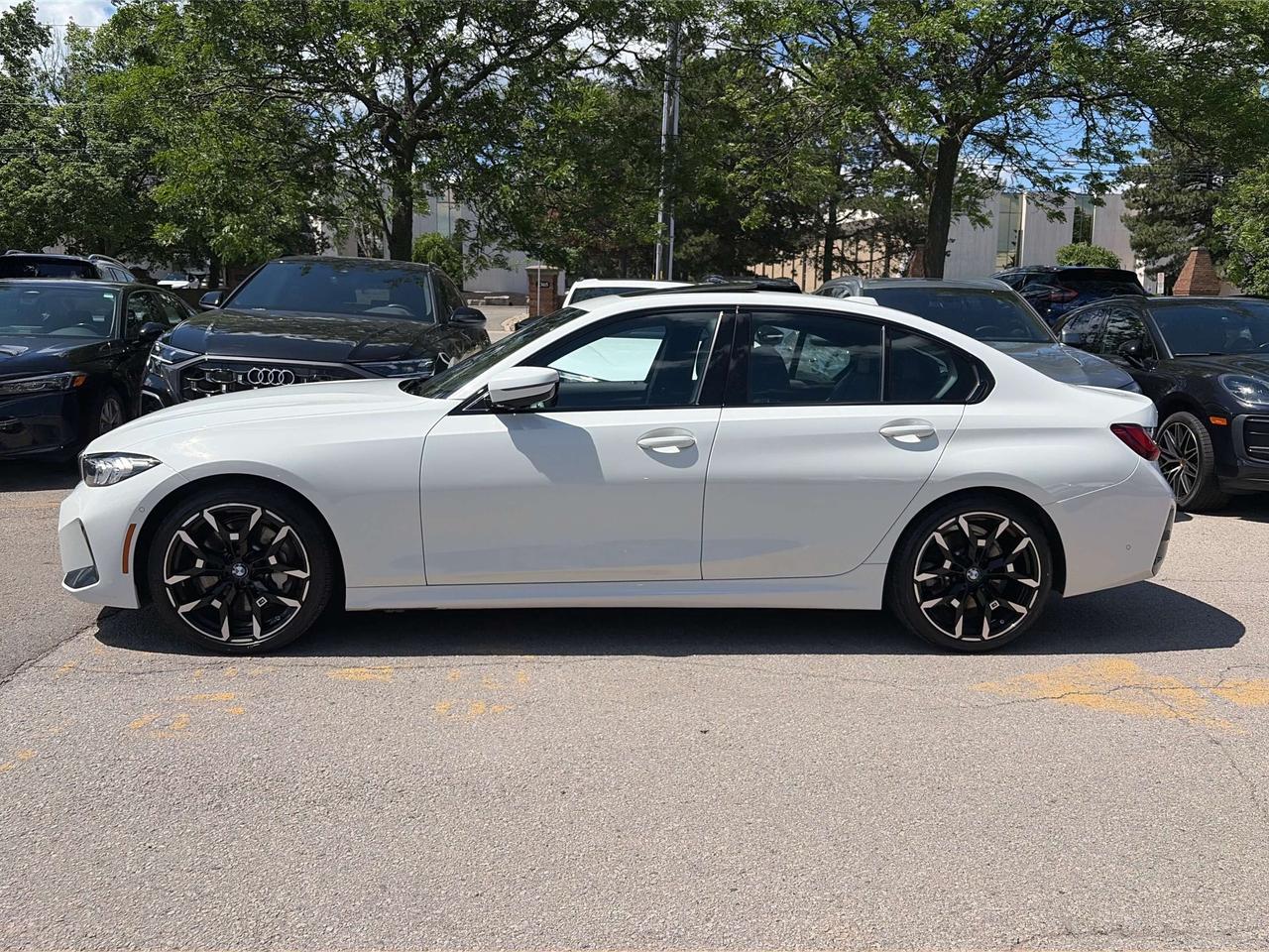 2025 BMW 3 Series 330I XDRIVE, M SPORT, HEADS UP, HARMON KARDON, Photo