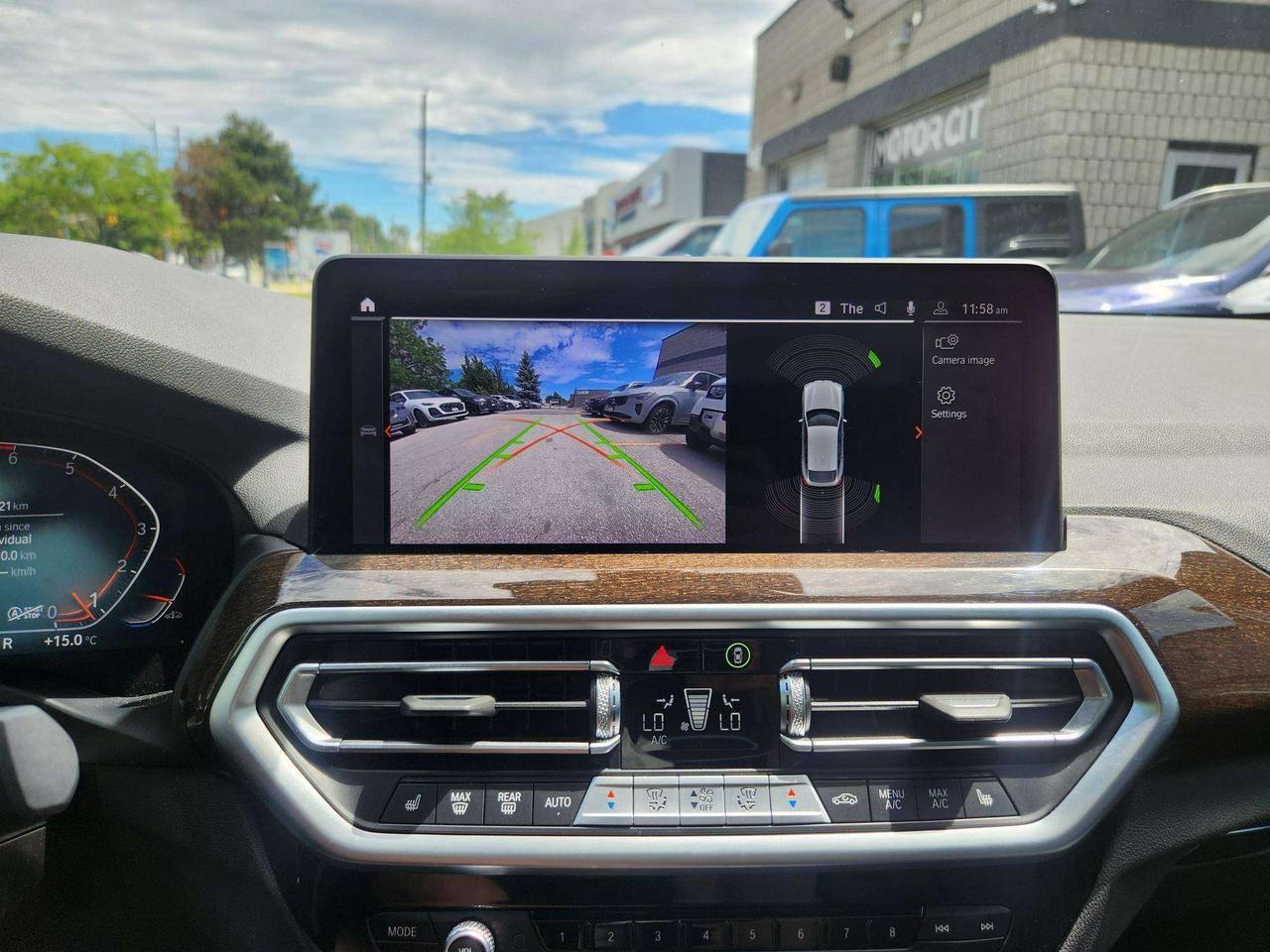 2025 BMW X4 HARMON KARDON,PANO,NAVI,CARPLAY, REMOTE START, HUD Photo