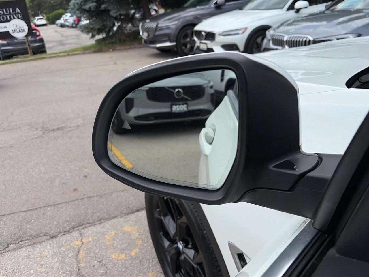 2025 BMW X4 Final Production Limited Edition Photo