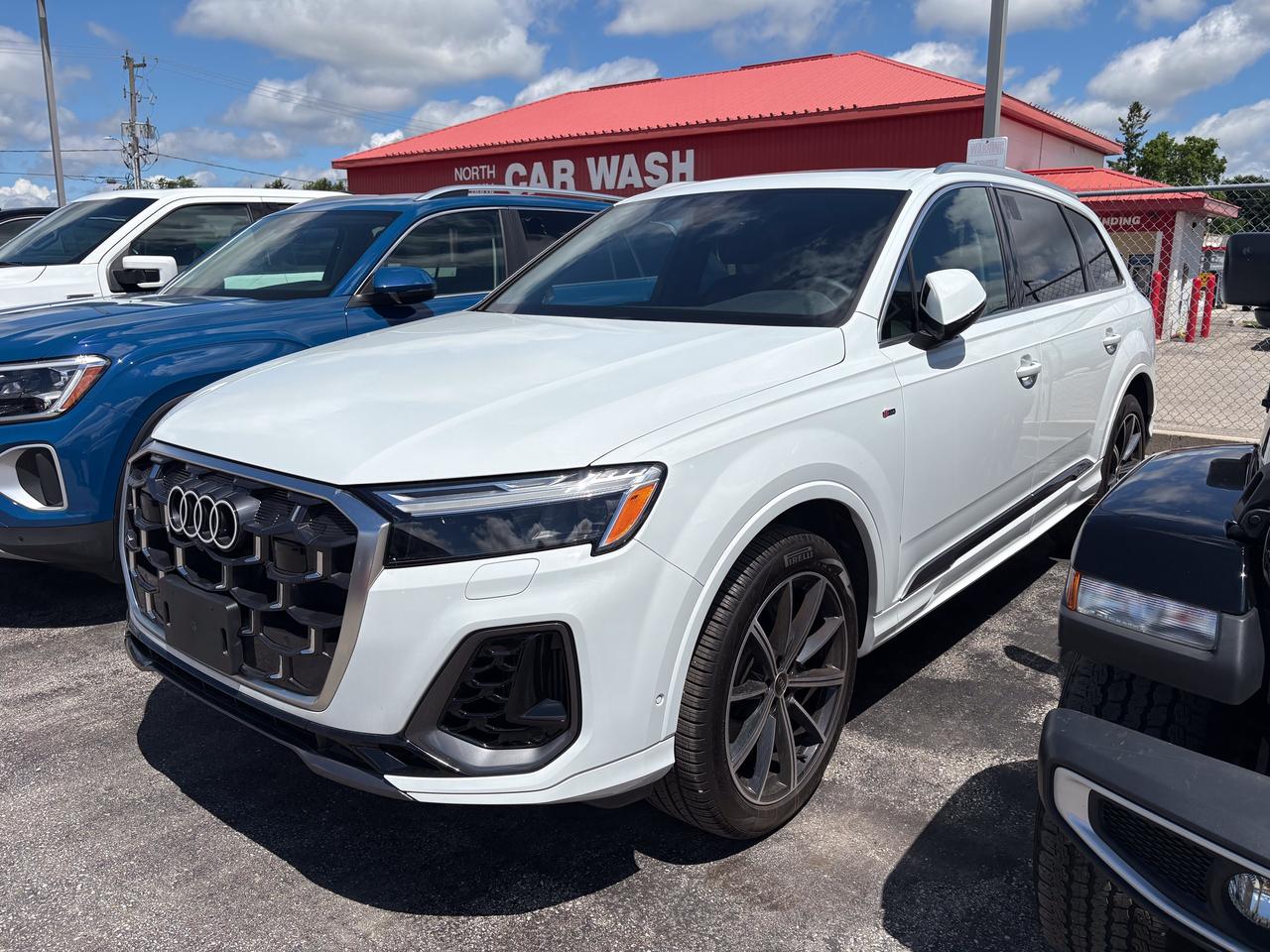 2025 Audi Q7 PROGRESSIV Photo
